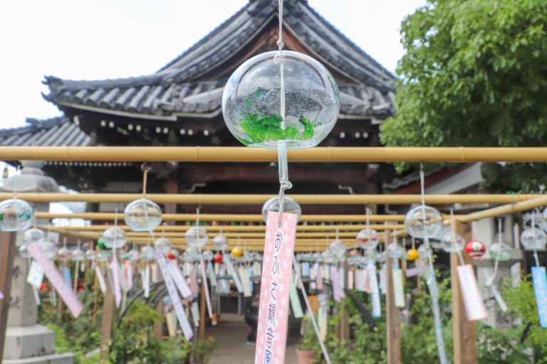 奈良おふさ観音風鈴祭り　花柄の風鈴