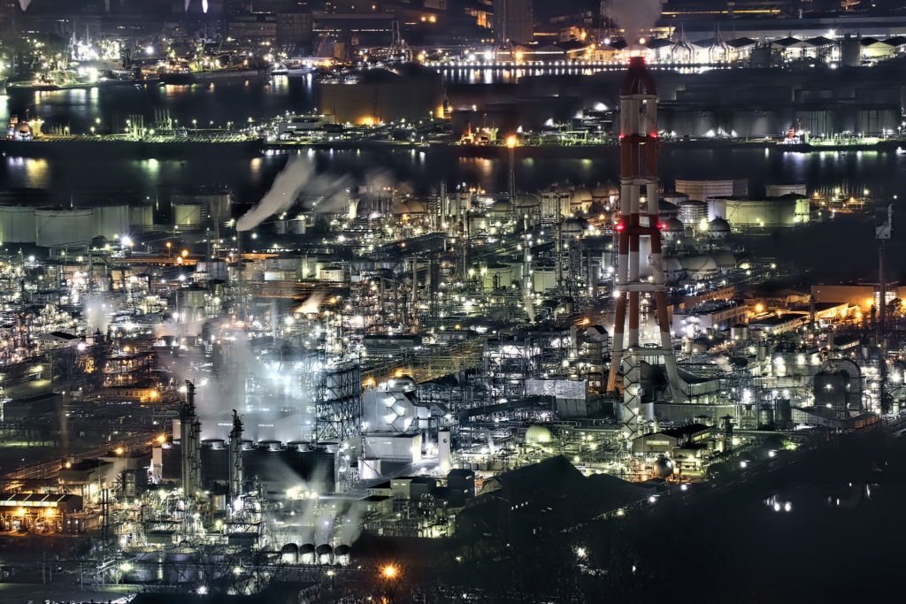 水島コンビナートの工場夜景