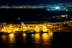 大阪咲洲庁舎展望台から見た大阪湾の夜景